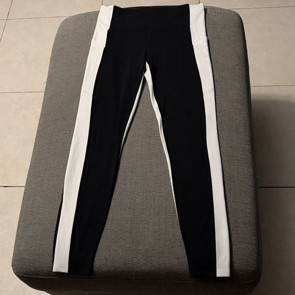 Athleta Yon 7/8 Tight Leggings - Picture 2 of 4